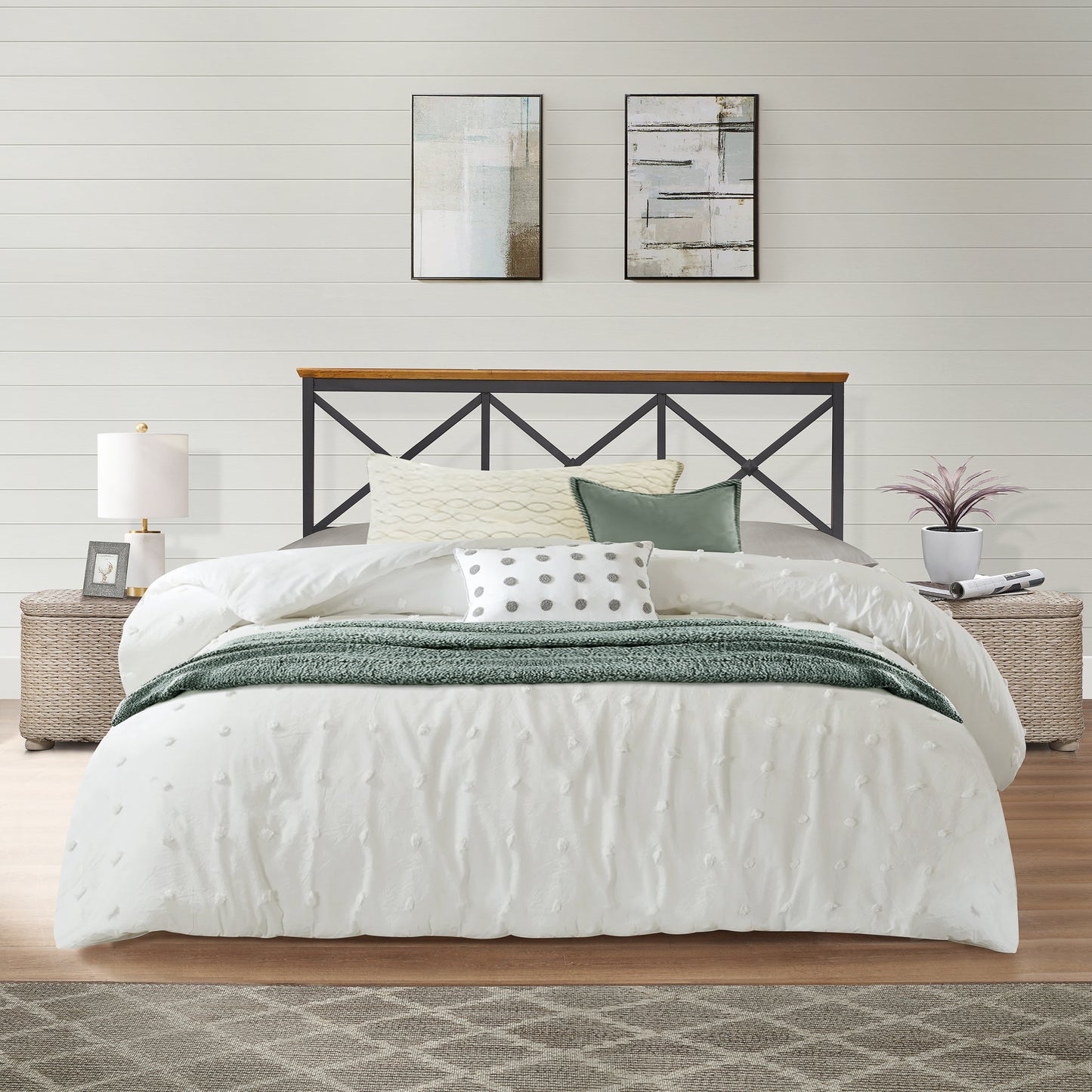 Hillsdale Furniture Ashford Metal Full/Queen Headboard with Frame, Black with Oak Finished Wood