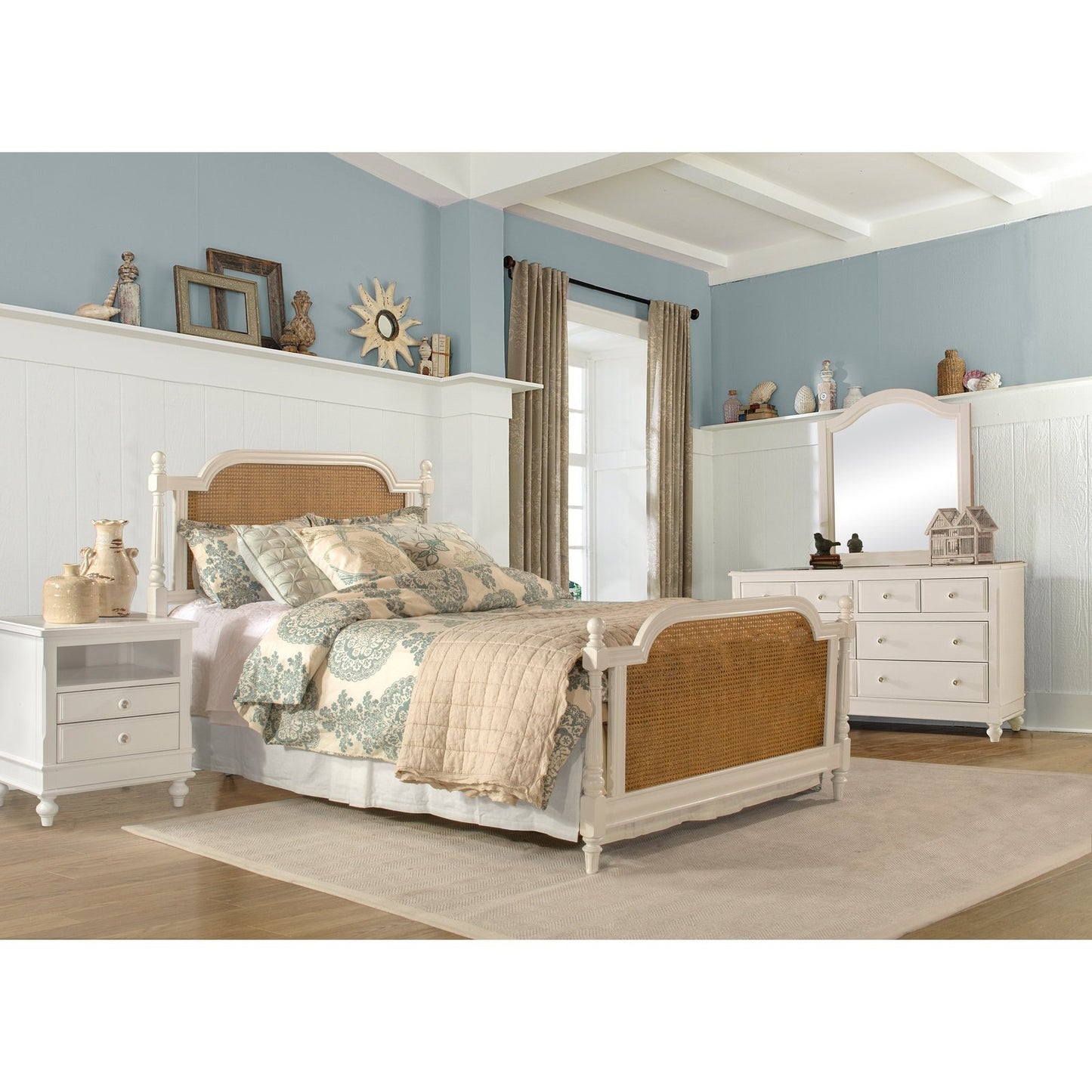 Hillsdale Furniture Melanie Wood and Cane Queen Bed, White