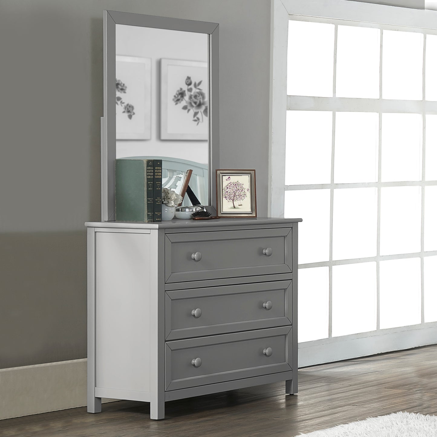 Hillsdale Kids and Teen Schoolhouse 4.0 3 Drawer Chest and Mirror, Gray