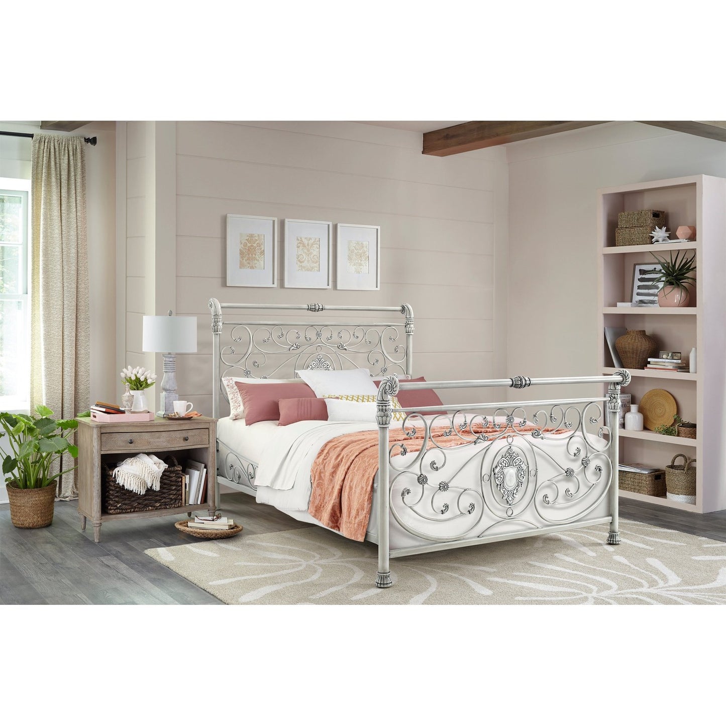 Hillsdale Furniture Mercer Queen Metal Sleigh Bed, Brushed White