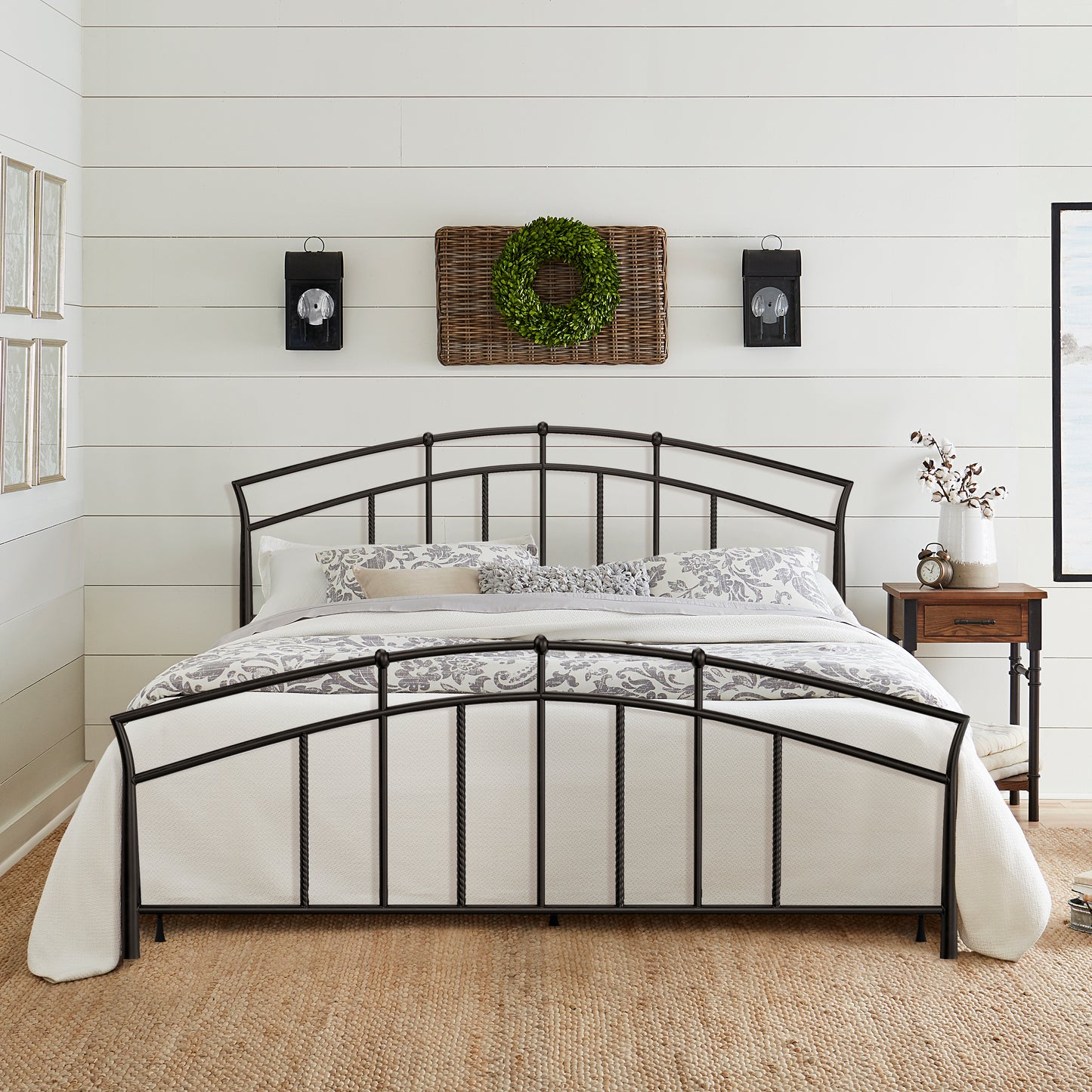 Hillsdale Furniture Vancouver Metal King Bed, Antique Brown